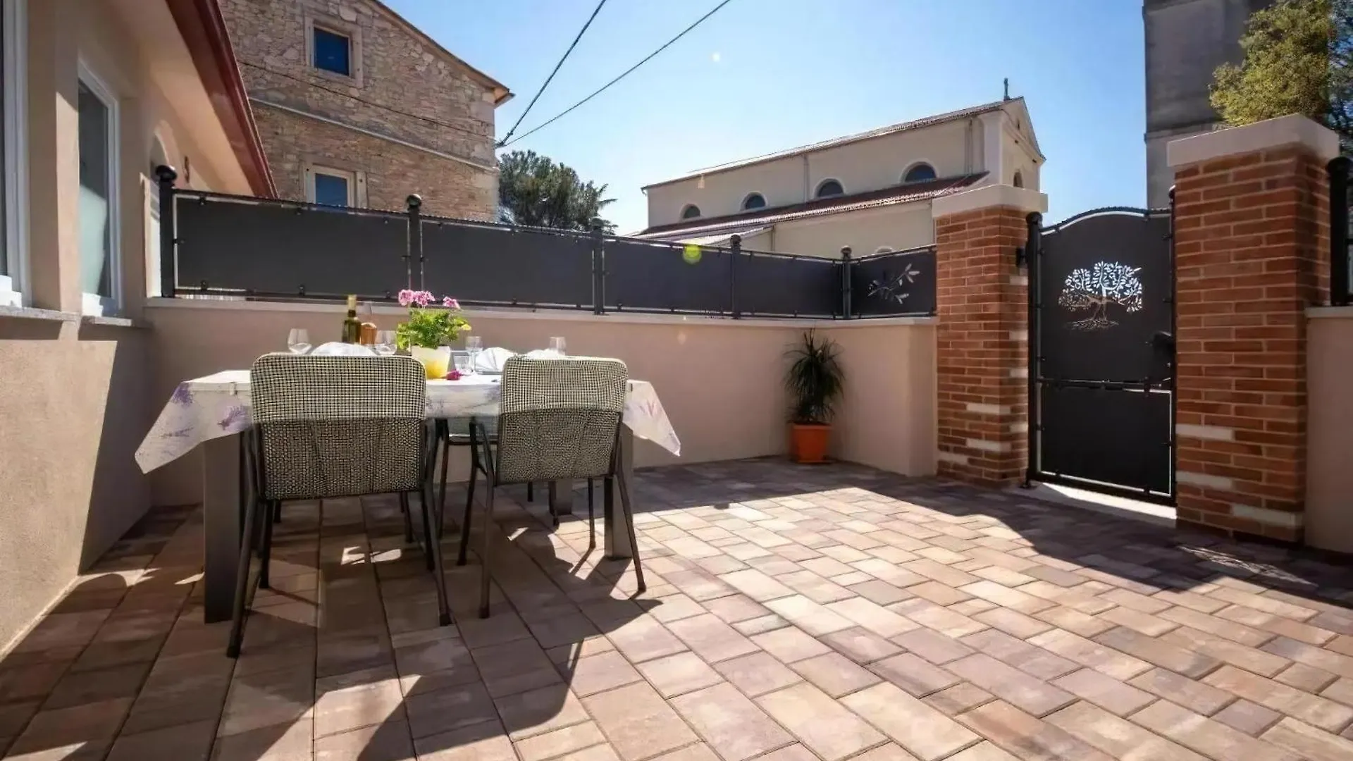 Ferienhaus Mit Whirlpool Und Sauna, In Kastelir Croatia