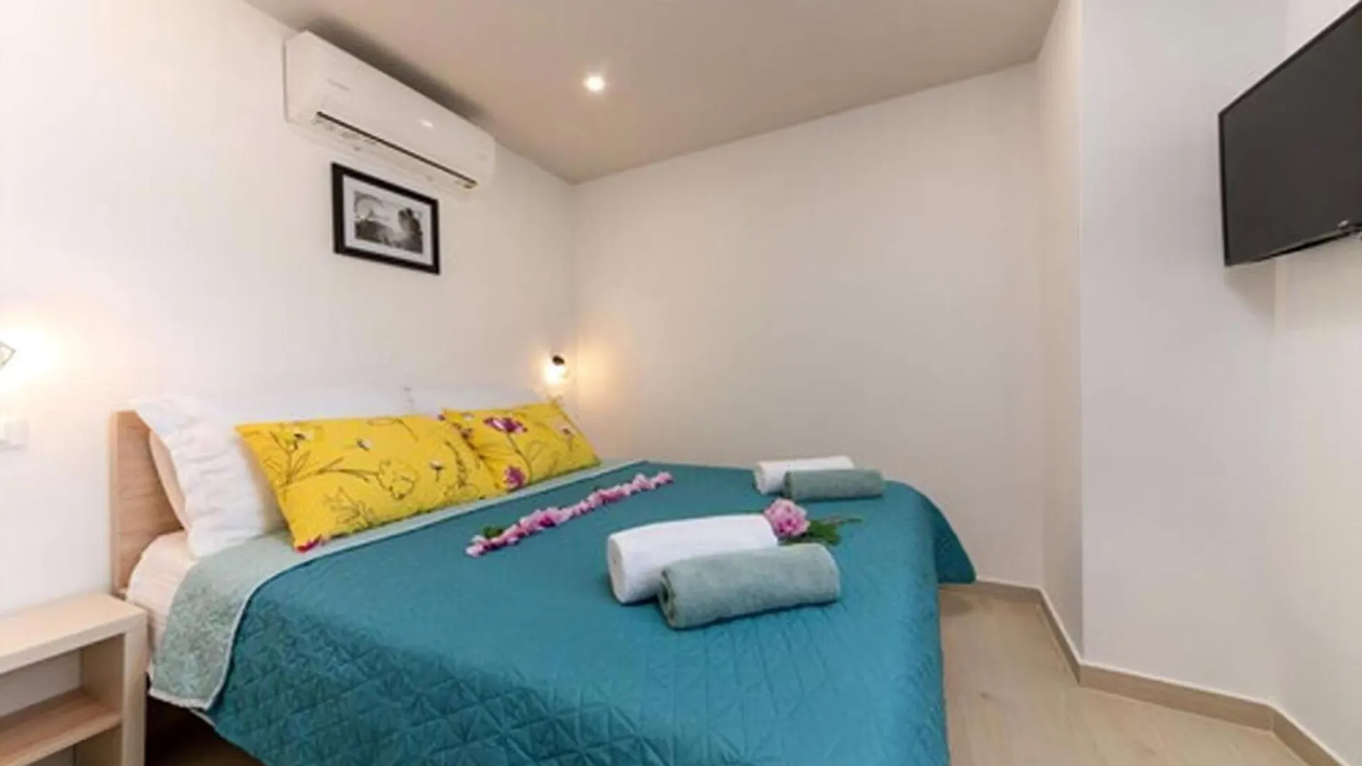 Ferienhaus Mit Whirlpool Und Sauna, In Kastelir Holiday home