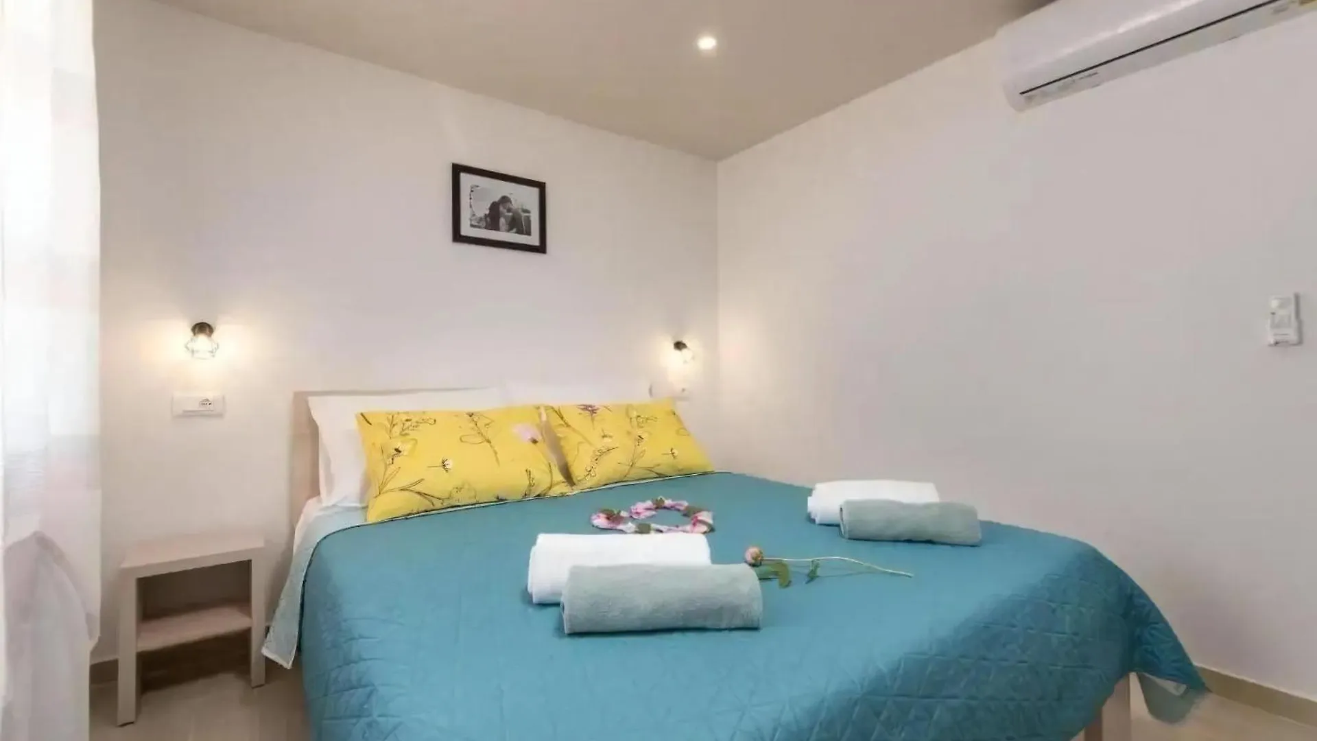Ferienhaus Mit Whirlpool Und Sauna, In Kastelir 0*,  Croatia