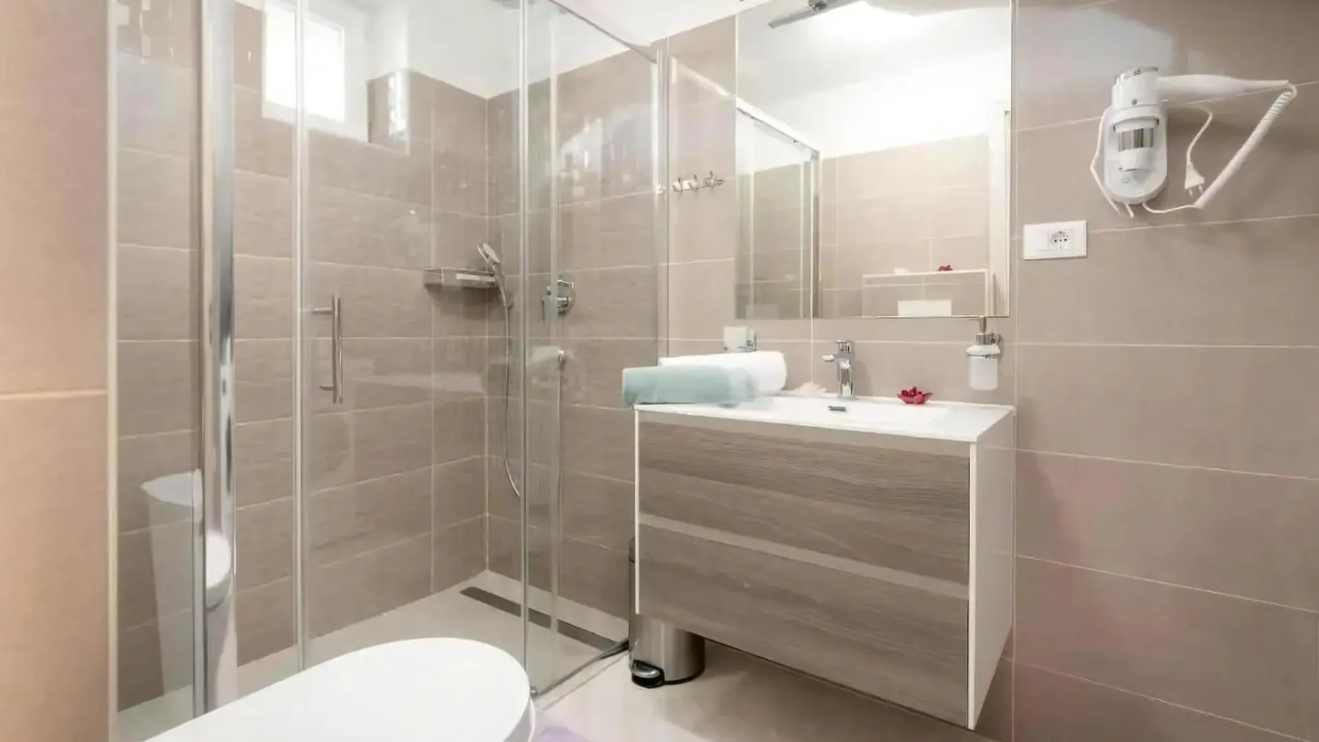 Holiday home Ferienhaus Mit Whirlpool Und Sauna, In Kastelir